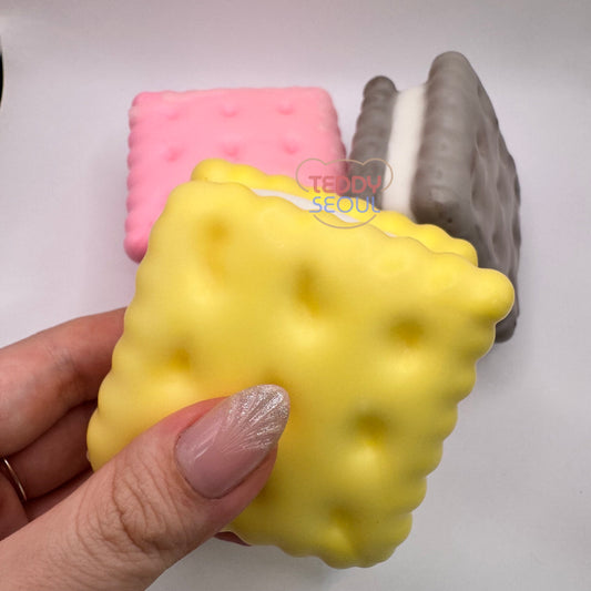 Sandwich Cookie Wax Cracking Squishy