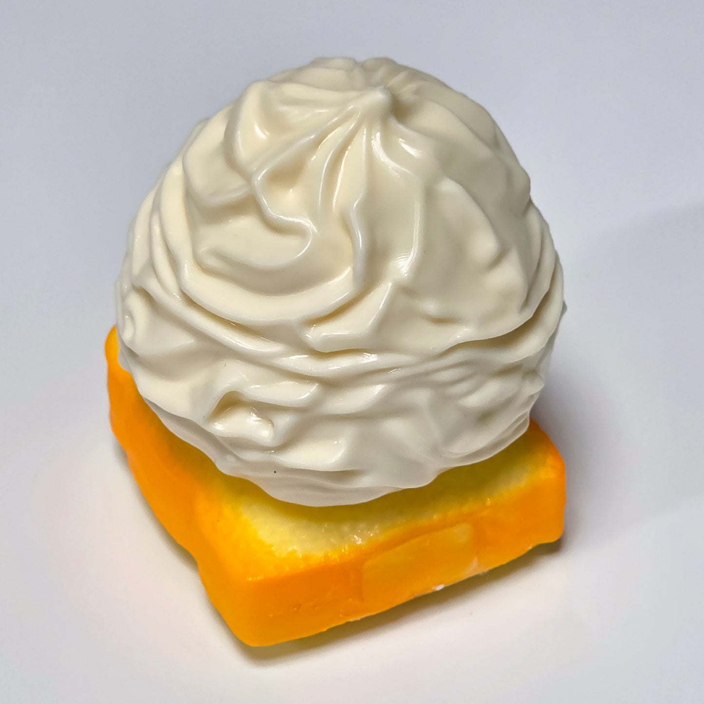 Jumbo Meringue Crunch Squishy