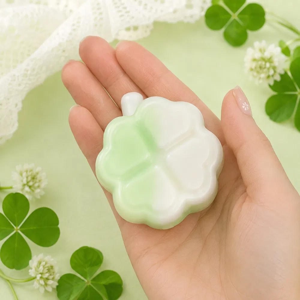 Lucky Clover Wax Cracking Squishy